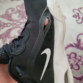 Tenisburada.com Sitesi İle Sorunlu Nike Ayakkabılar