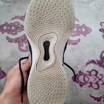Tenisburada.com İle Sorunlu Nike Marka Ayakkabılar