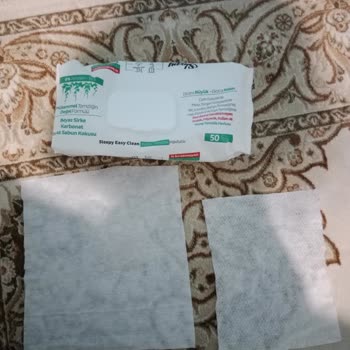 Sleepy Islak Mendillerin Küçük Parçalar Halinde Çıkması