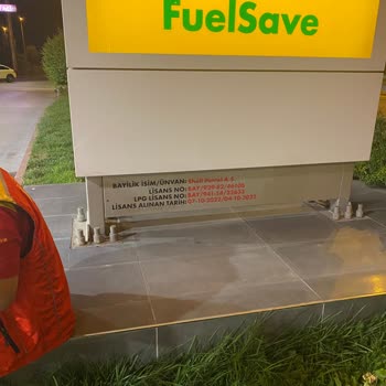 Shell İstasyonun Gün Sonu Bahanesiyle Zamsız Akaryakıt Vermek İstemedi