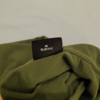 Hepsiburada' Dan Aldığım T-shirt Kullanılmış