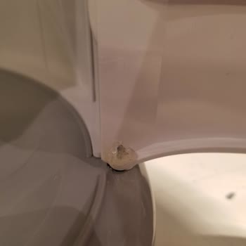 Korbell Çöp Kovası Koku Sızdırıyor