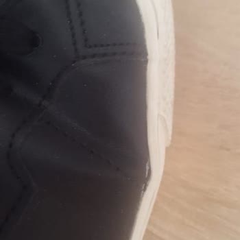 Trendyol / Pull & Bear / Mağazasına Yakışmayan Ürün