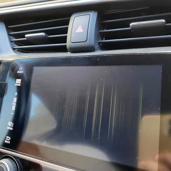 Honda Civic Ekranın Kendi Kendine Bozulması