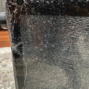 İtopya Bilgisayar PC Kasası Cam Kırık