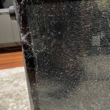 İtopya Bilgisayar PC Kasası Cam Kırık