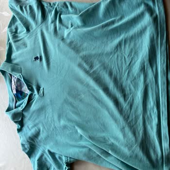 Enttäuschende Qualität von ASSN Poloshirts – Verzerrtes Shirt nach nur einer Handwäsche