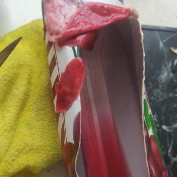 Dimes Gıda Meyve Suyu İçinden Çıkan Cisim