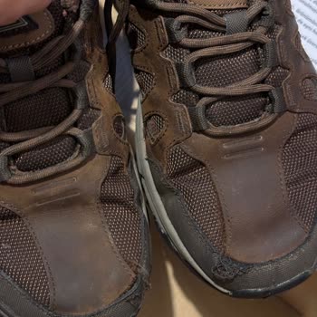 Skechers Sadece İsim Satıyor