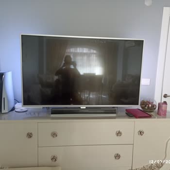 Philips TV 'den Pat Diye Ses Gelip Ekran Kararması