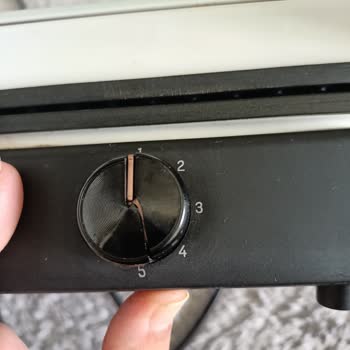 Arçelik Tost Makinesi 4. Kez Isı Ayar Düğmesi Kırılması