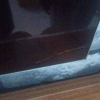 Göktürk Ünal Nakliyat Televizyonumu Kırdı.