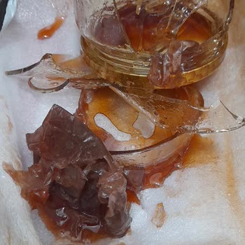 PTT Kargo Gelen Kargonun İçindeki Kavanozun Kırılmış Ve Sıvının Akmış Olması.