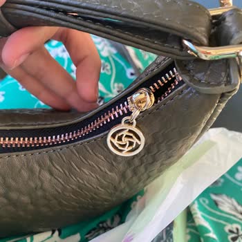 Kayra Giyim Markasının Çantası Hakkında