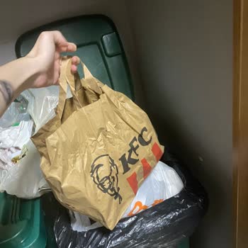 Getir Ve KFC Bir Haftadır Bekletiyor