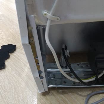 PttAVM Hasarlı Derin Dondurucu