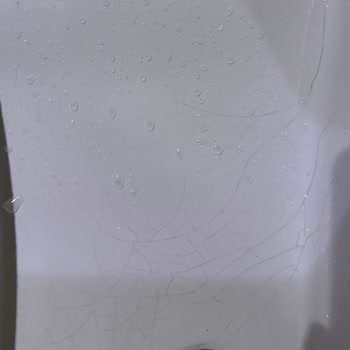 Cerastyle Lavaboda Kılcal Çatlak Oluşması Ve Artması