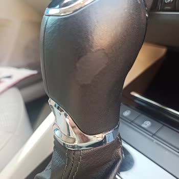 Skoda Octavia Vites Topuzu Deri Soyulması