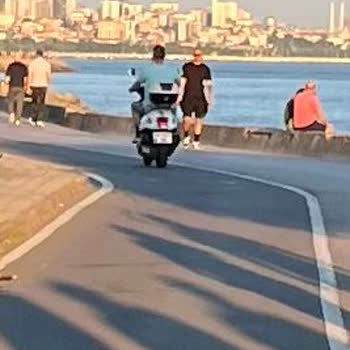 İBB - İstanbul Büyükşehir Belediyesi Yürüyüş Yoluna Motosikletin Girişi!