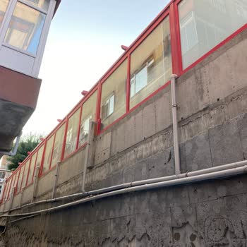 Şok Marketler Klima Suyunun Sokağımıza Akması!