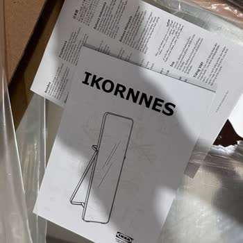 IKEA Çatlak Gelen Boy Aynası