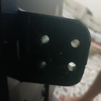 LG TV Kendi Kendine Düştü