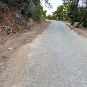 Kemer Belediyesi Tahrip Edilen Yolumuzun Düzeltilmesi