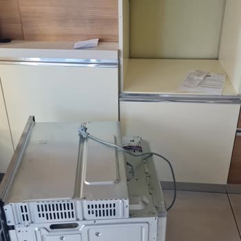 Bosch HBJ558YS0T Oven Came Damaged And They Still Haven't Changed It