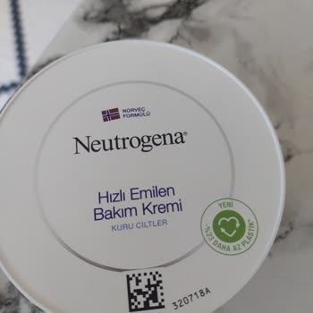 Neutrogena Krem Yüze Verdiği Zarar