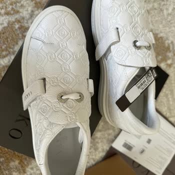 Vakko Personeli Ve Eksik Kutu