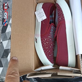 Current Shoes (Instagram) Başka Ayakkabı Gönderip Engelliyorlar