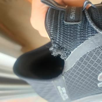 Skechers Ayakkabı Firmasının Kalitesiz Ürünü