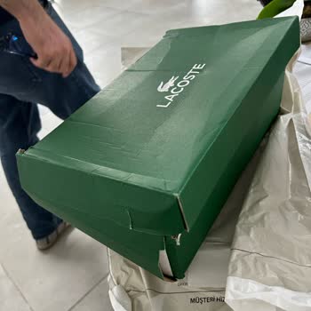 Lacoste Paketleme Ve Kargolama Süreci Çok Kötü