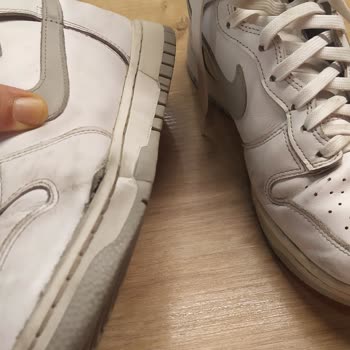 Sneaks Up İlgisizliği ve Mağduru