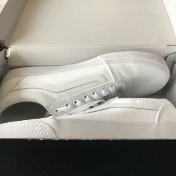 Sporjinal Pişmanlıktır. Paranı Çöpe Atmaktır.