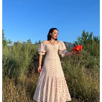 By Melis Butik Elbisemle İlgili Bilgi Alamıyorum!