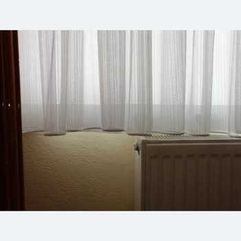 Zelin Perdeevi Pişmanlıktır Tülleri Yamuk Dikiyorlar