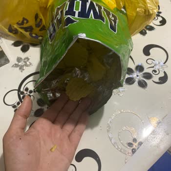 Amigo Cips Paketinden Tüy Çıktı.