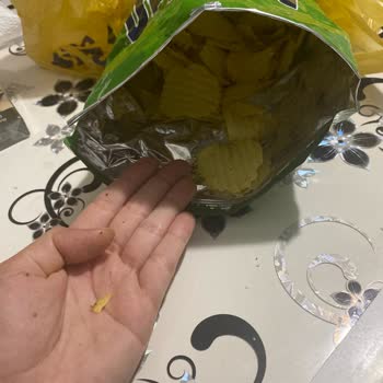 Amigo Cips Paketinden Tüy Çıktı.