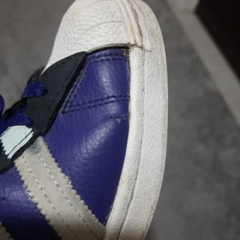 Adidas Gibi Bir Markanın Malının Arkasında Durmaması