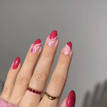 Beauty Seher Ergün Protez Tırnak İşlemi