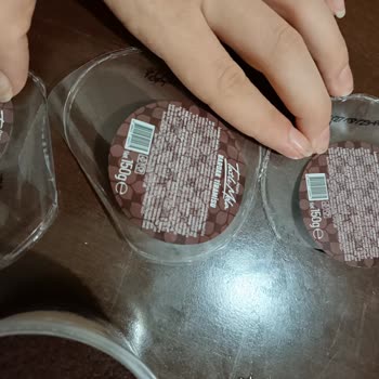 Özsüt BİM'deki Bardak Tiramisu Tatlısında Metal Tadı Var