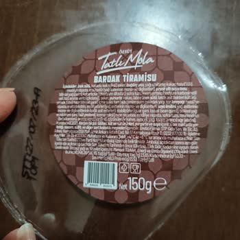 Özsüt BİM'deki Bardak Tiramisu Tatlısında Metal Tadı Var