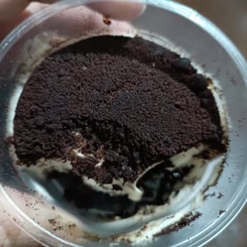 Özsüt BİM'deki Bardak Tiramisu Tatlısında Metal Tadı Var