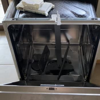 Marmara Grup Beyaz Eşya Teknik Servis Parası Alınmasına Rağmen Hizmet Yok, Kimseye Ulaşamıyoruz!