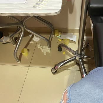 Süleyman Demirel Üniversitesi Hastanesi Hemşirelerin Dikkatsiz Ve Saygısızlığı