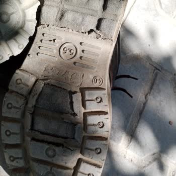 Polatlar İnşaat Hırdavat (Kırıkkale) YDS Boots İş Ayakkabısı Olarak Aldım Kusurlu Mal Sattılar