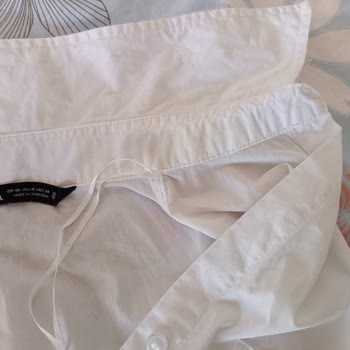 Domestos Beyaz Gömleğimi Pembe Yaptı