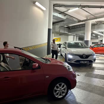 Kadıköy Nissan Tepretoğulları Yetkisi Servisi Aracım İle Kaza Yaptı