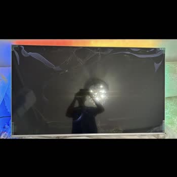 Philips  Kırık Televizyonun Arkasında Durmuyor
